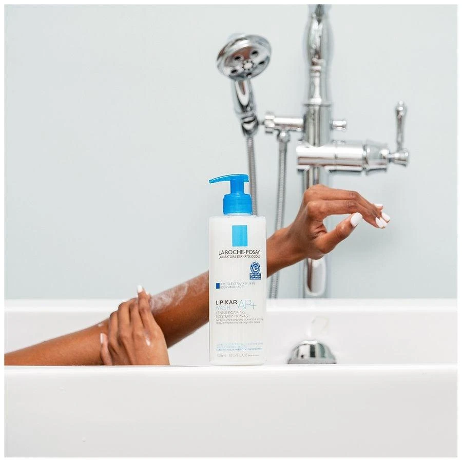 La Roche-Posay Lipikar AP+ Body & Face Wash 9