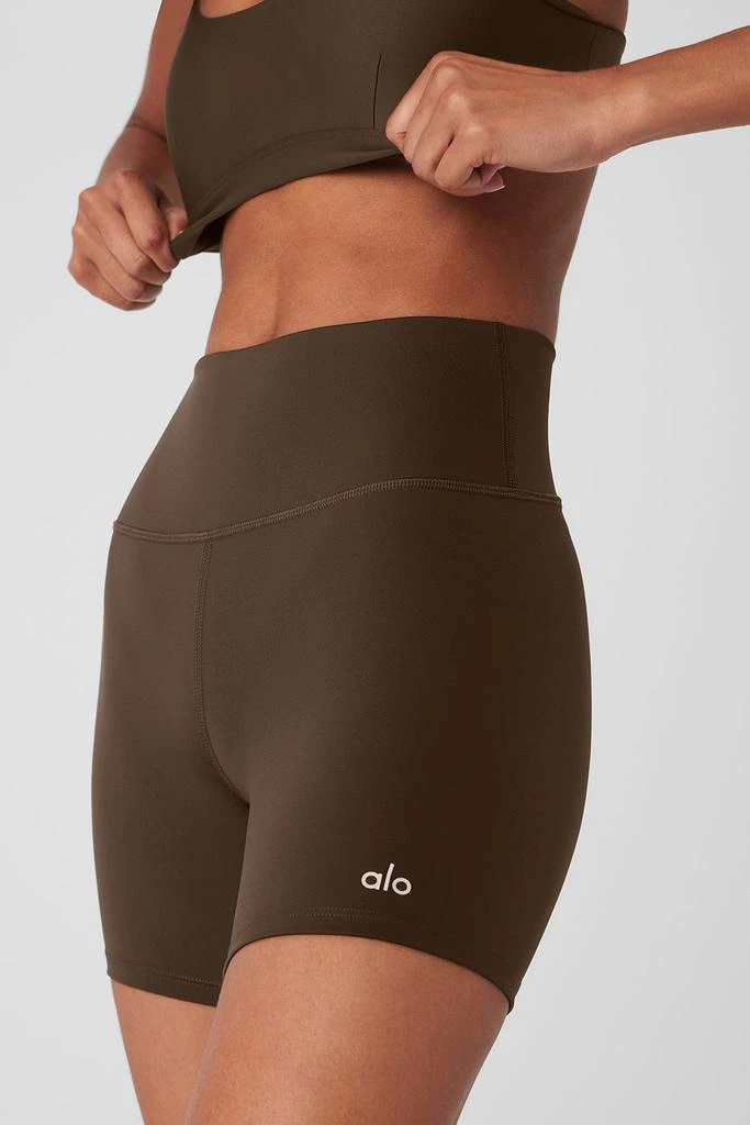 Alo Yoga 5" Airlift Energy Short - Espresso 4