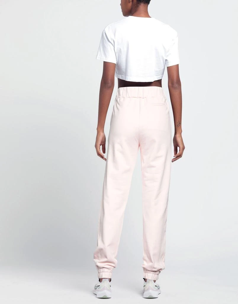 TRUSSARDI Casual pants 3