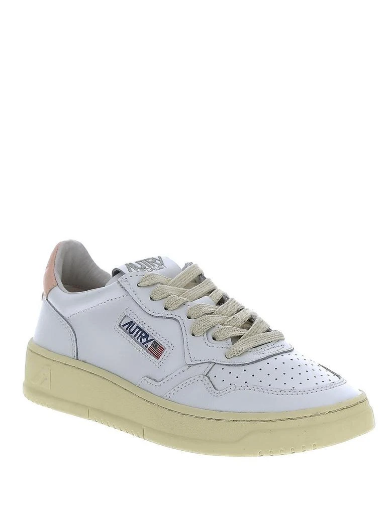 Autry Medalist Low Sneakers 2