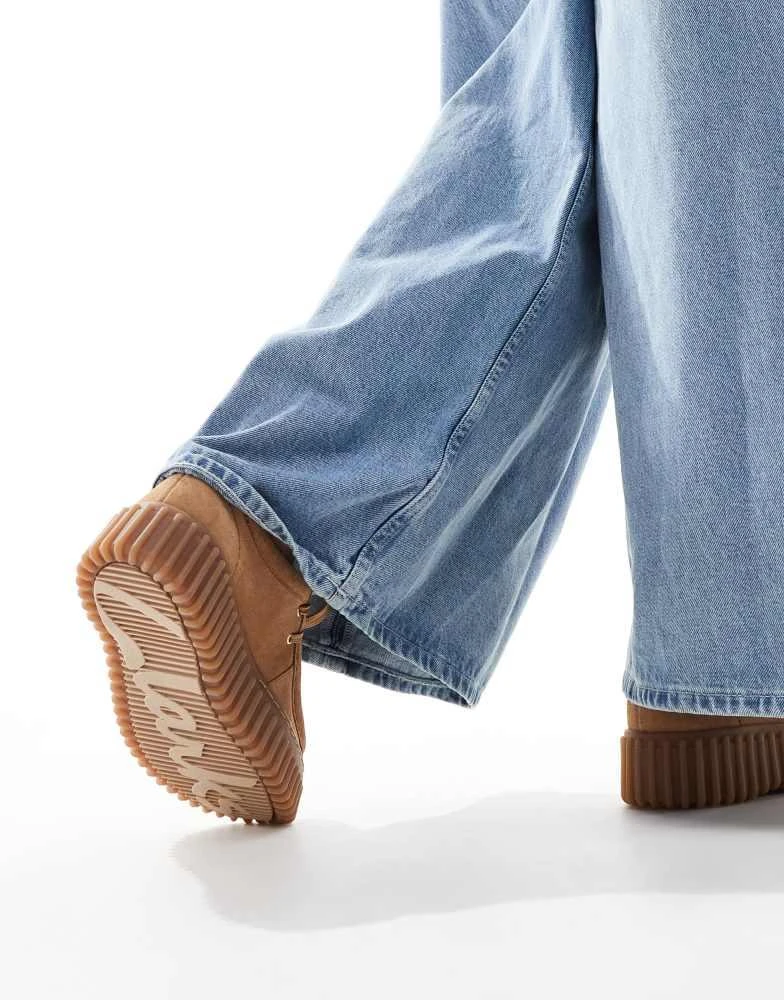 Clarks Clarks Torhill Bee in brown 4