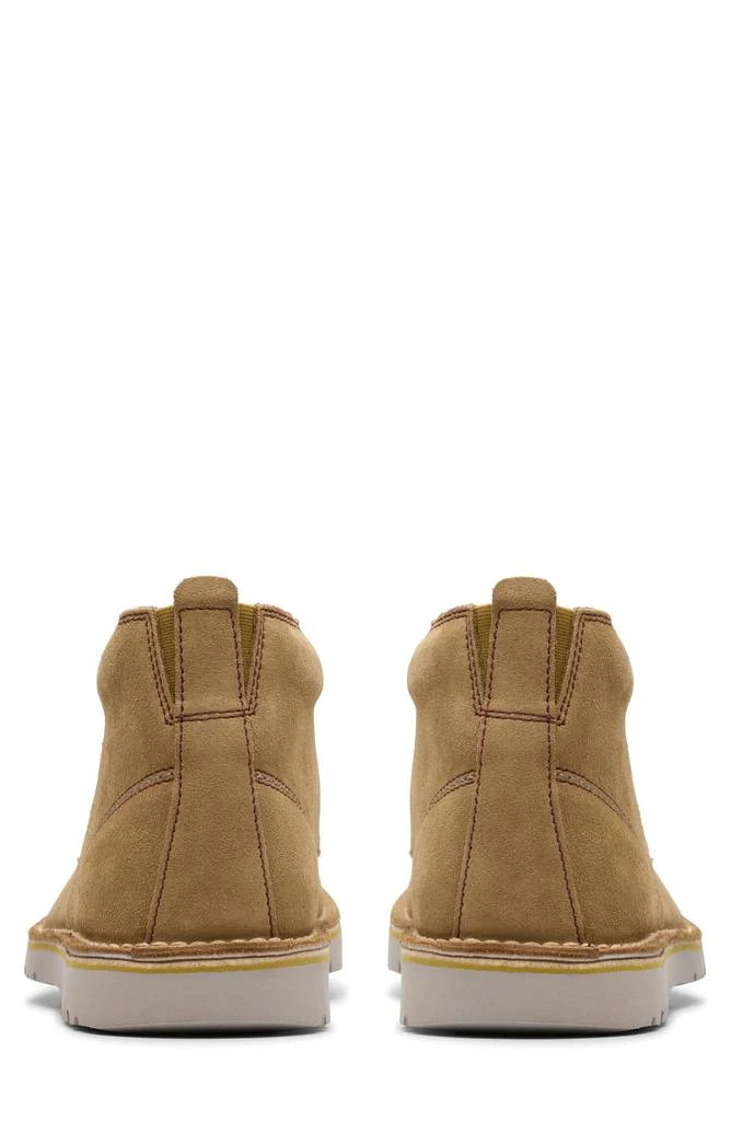 Clarks Eastridge Chukka Boot 2