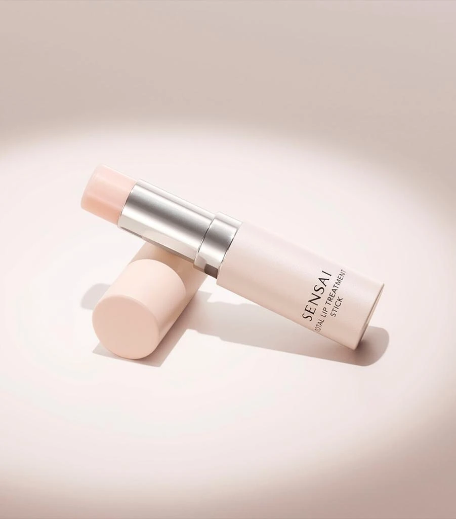 Sensai Total Lip Treatment Stick 4