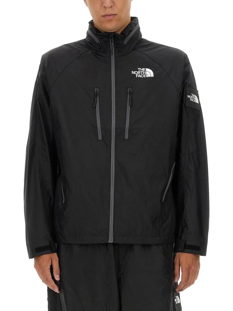 The North Face The North Face Logo Patch Zipped Wind Jacket 1