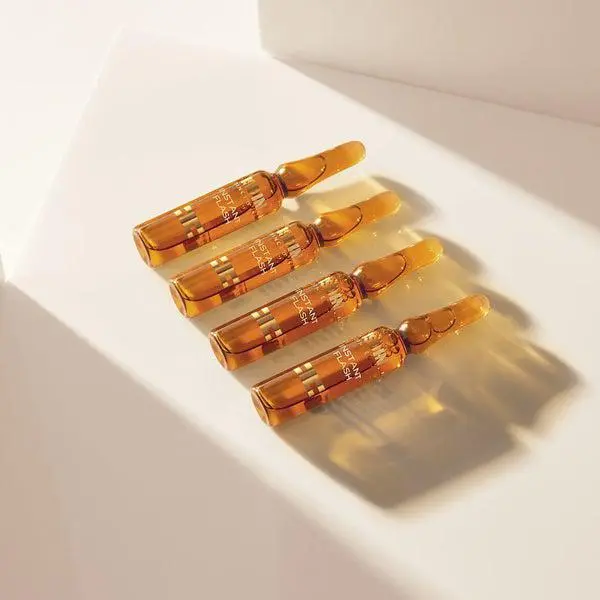 ISDIN ISDIN ISDINCEUTICS Instant Flash Lifting and Firming Serum with 8h Duration (5 Ampoules) 9