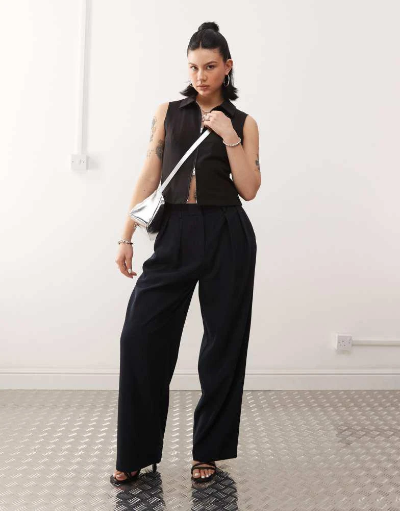 Motel Motel nala slouchy wide leg low rise trousers in navy 1