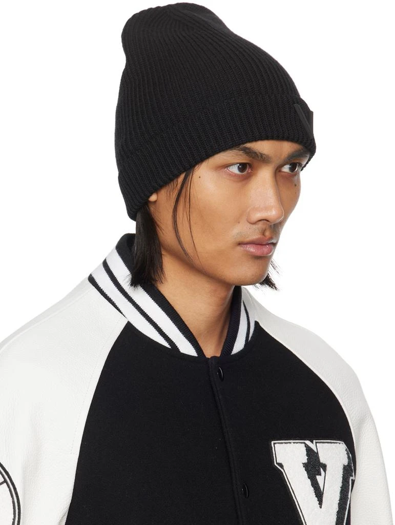 Valentino Black V Appliqué Beanie 2