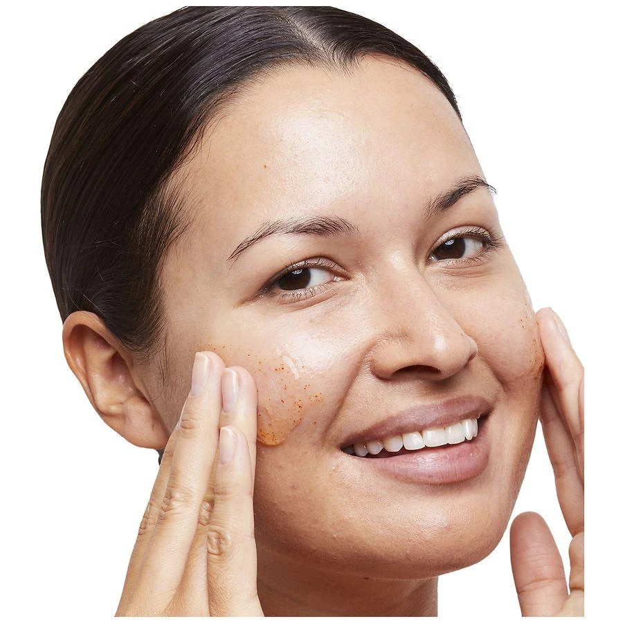 No7 Radiance+ Daily Energizing Exfoliating Cleanser 5