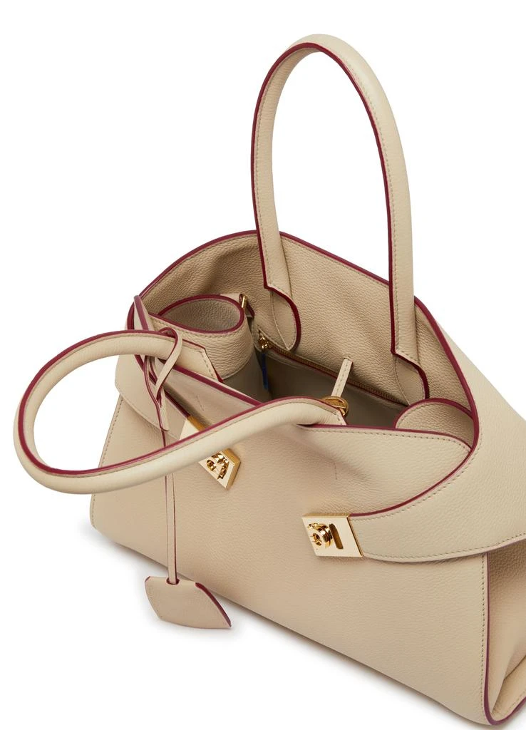Salvatore Ferragamo Hug handbag 5