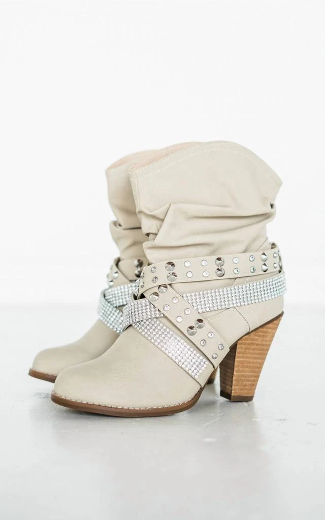 Not Rated Women's Short Change Booties 5