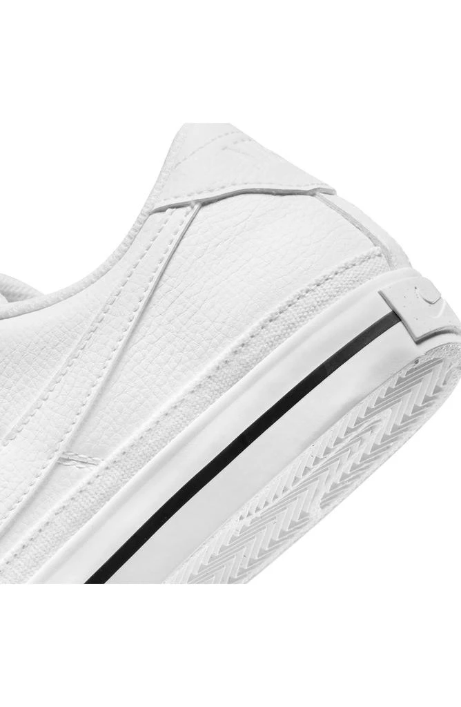 NIKE Court Legacy Sneaker 6