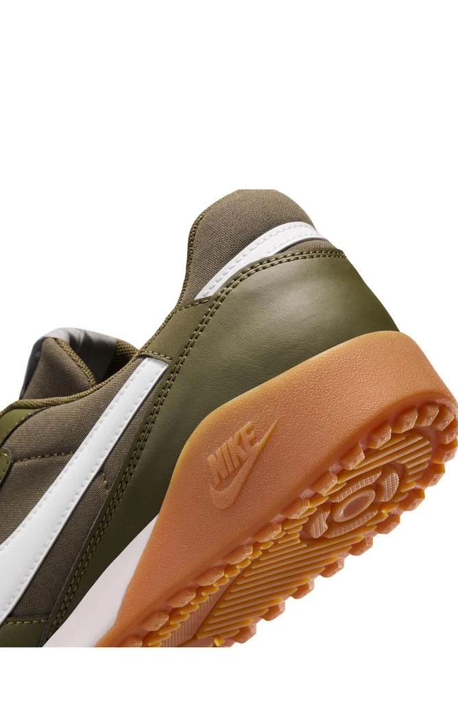 NIKE Terra Manta Sneaker 8