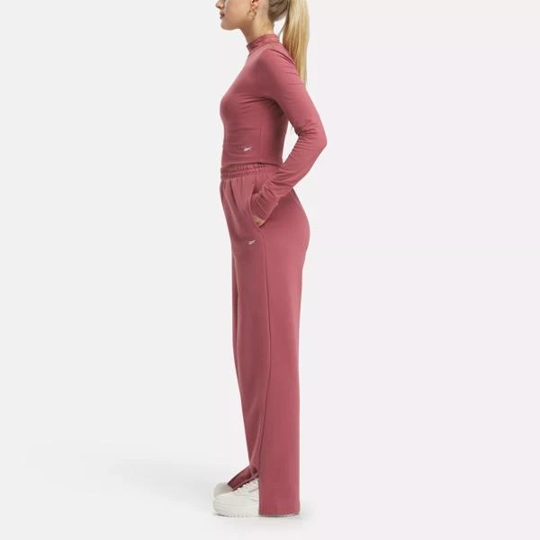 Reebok Classics Long Sleeve Crop Top 2