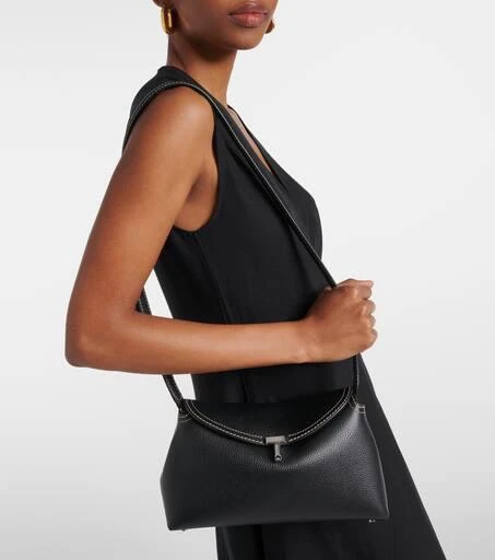 Totême T-Lock Small leather clutch 5