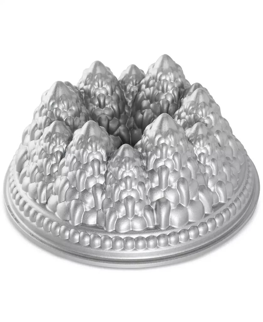 Nordic Ware Pine Forest Bundt Pan 4