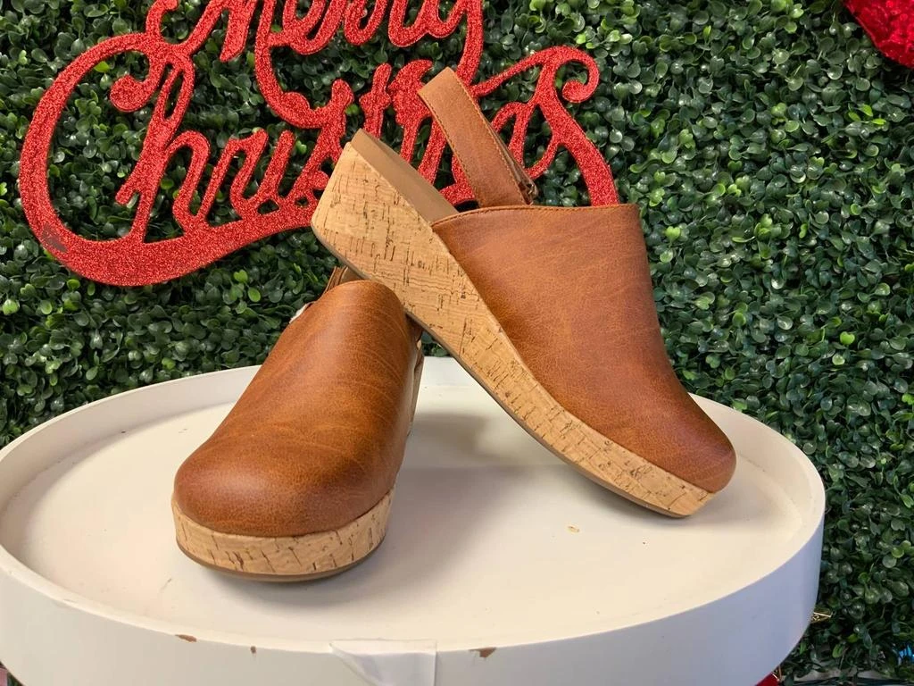 Corkys Footwear Women's Low Temps Wedge In Rust 5