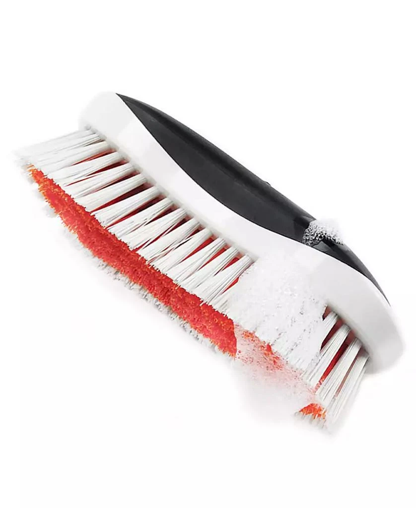 OXO GG Heavy Duty Scrub Brush 2