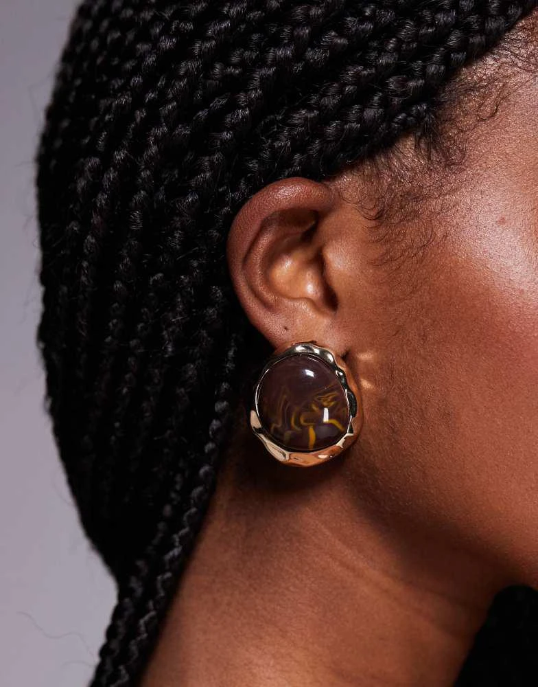 8 Other Reasons 8 Other Reasons brown resin stud earrings in gold 3