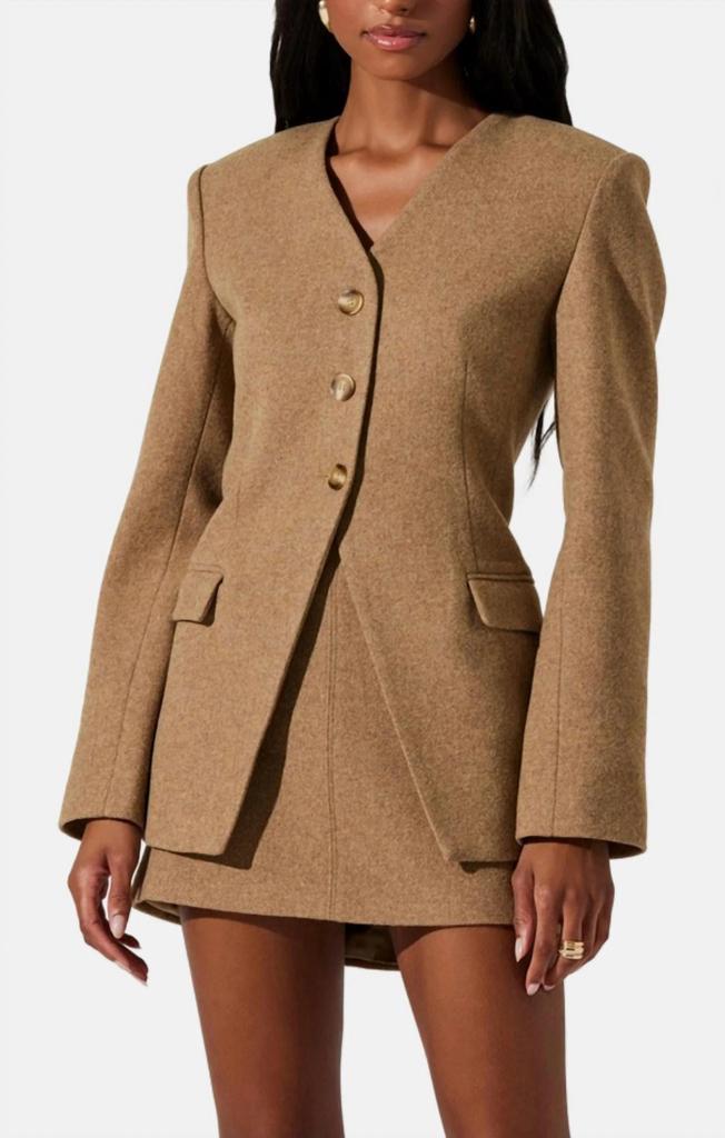 ASTR Bellmere Jacket In Camel