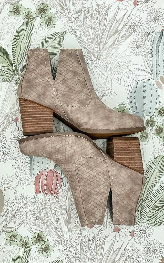 Not Rated Not Rated - Women's Tarim Bootie 4
