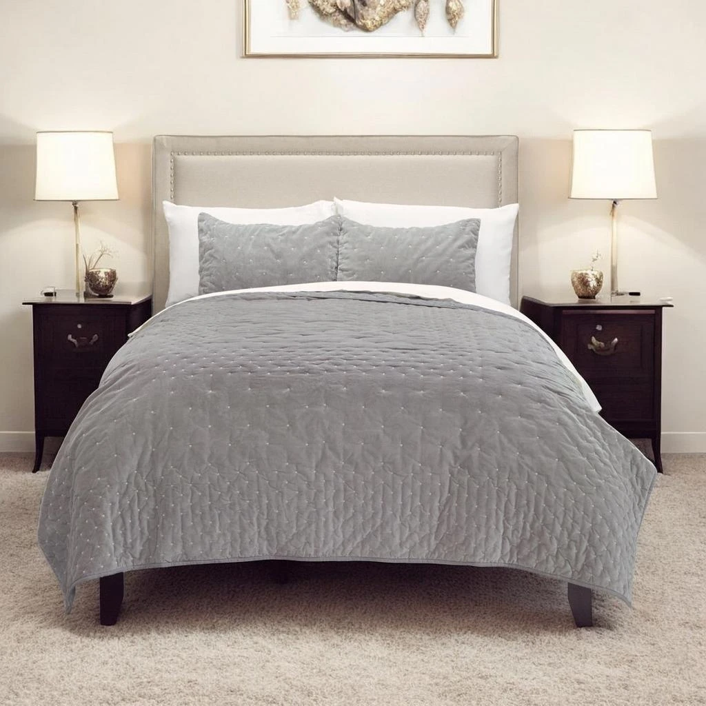 Hivvago Gray Polka Dots Queen Quilt