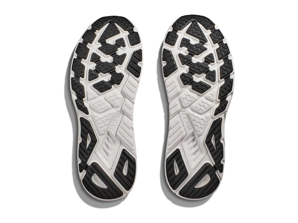 Hoka One One Arahi 7 3