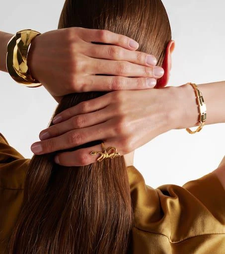 Ileana Makri 18kt gold ring with emeralds 3