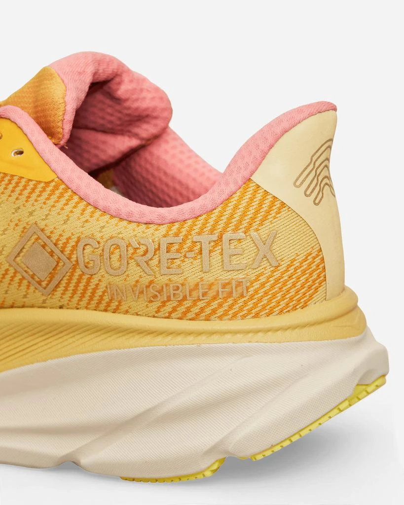 Hoka One One Stealth/Tech Clifton 9 GORE-TEX Sneakers Varsity Yellow / Vanilla 6