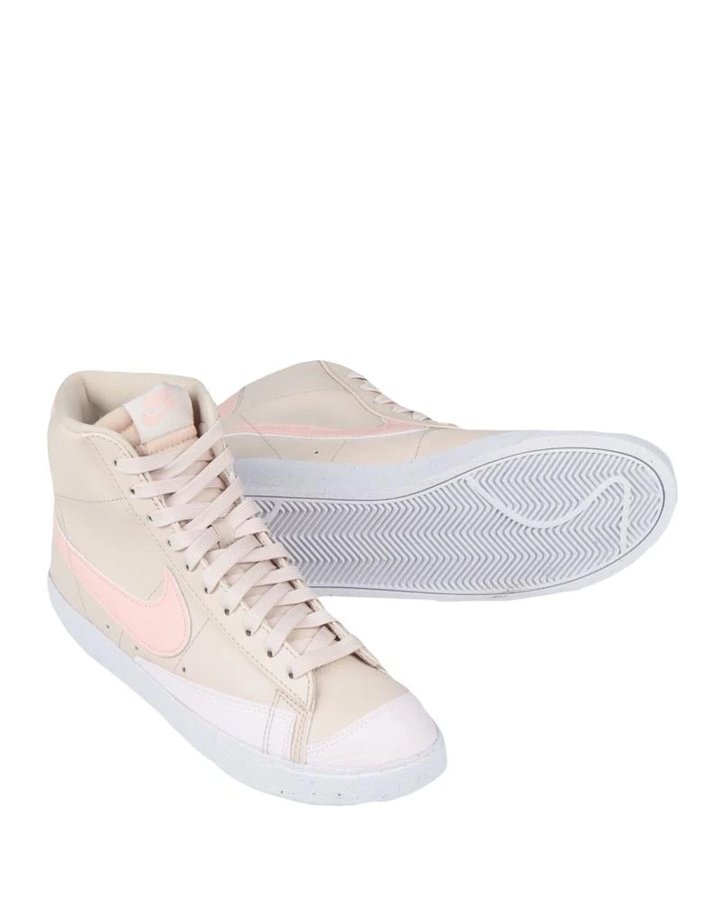 NIKE Sneakers 2