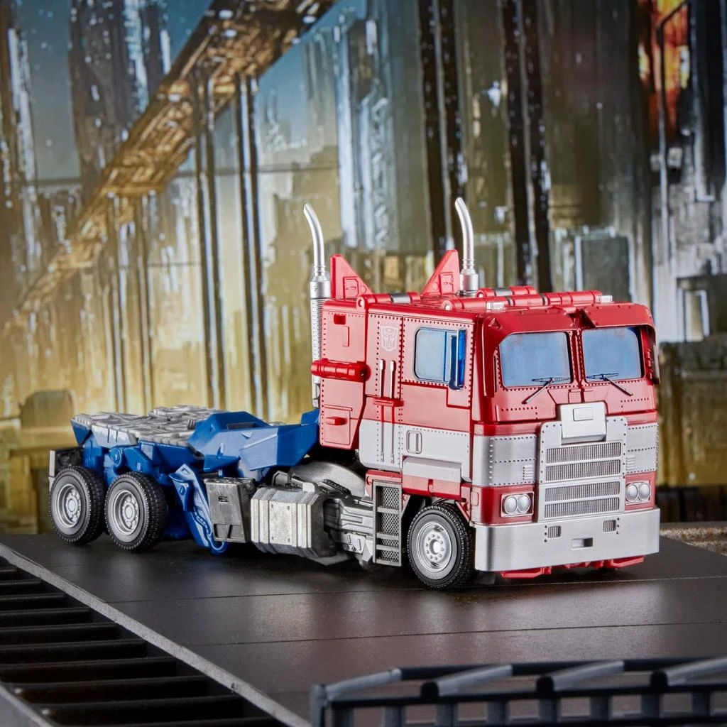 Transformers Transformers Movie Masterpiece Series MPM-12 Optimus Prime Collector Figure from Bumblebee Movie - Ages 8 and Up, 11-inch 6