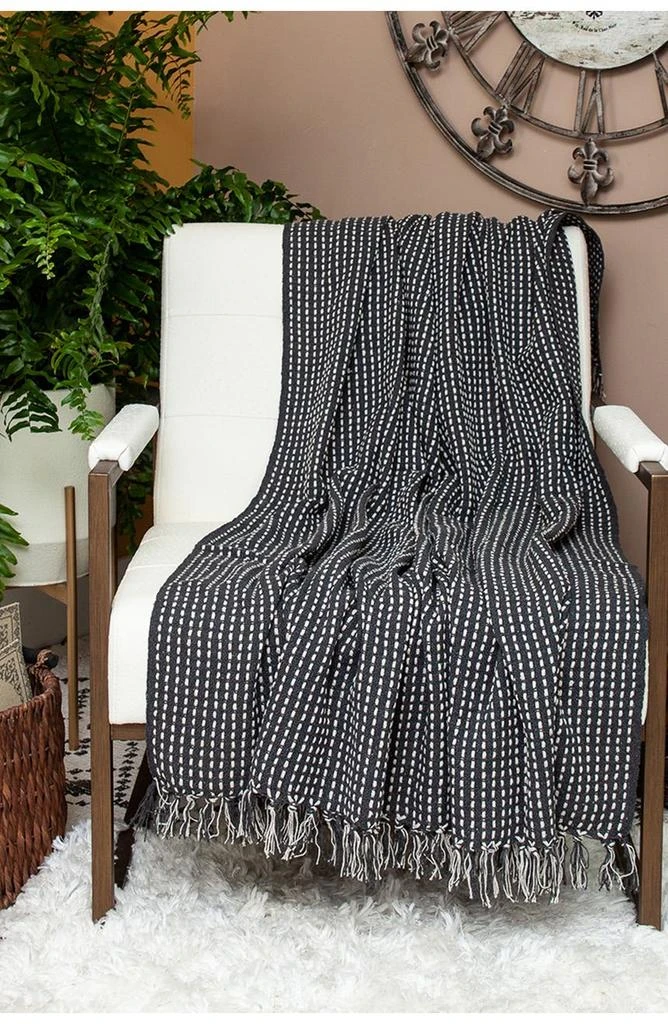 Parkland Petra Casual Beige 52" x 67" Woven Handloom Throw 2