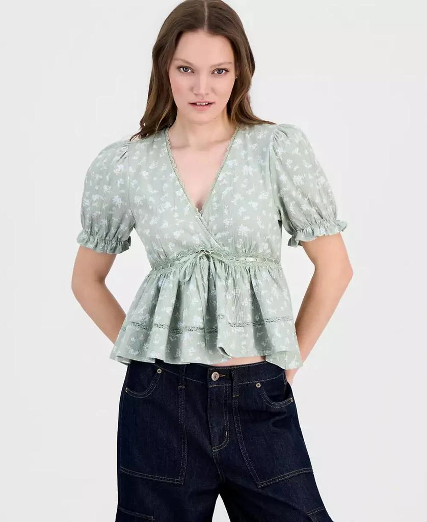 Tinseltown Juniors
 Printed Puff-Sleeve Babydoll Top