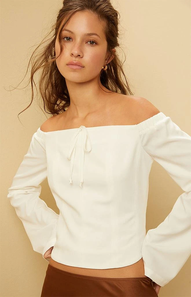 Beverly and Beck Off-The-Shoulder Button Front Top 2