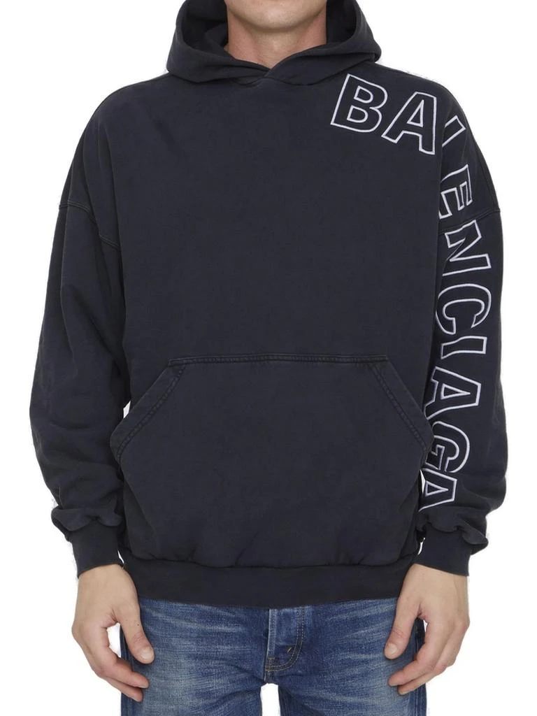Balenciaga Balenciaga Logo Embroidered Long-Sleeved Hoodie 3