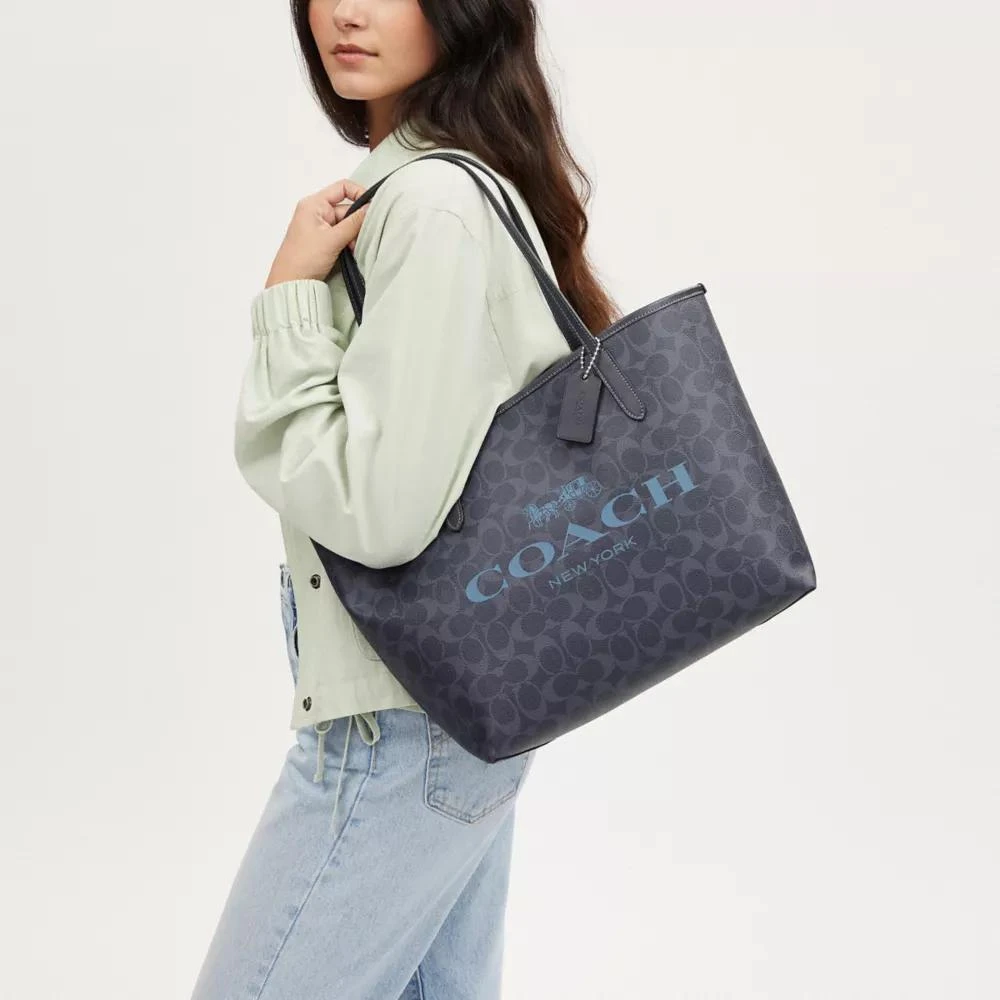 Coach City Tote Bag In Signature Canvas 2