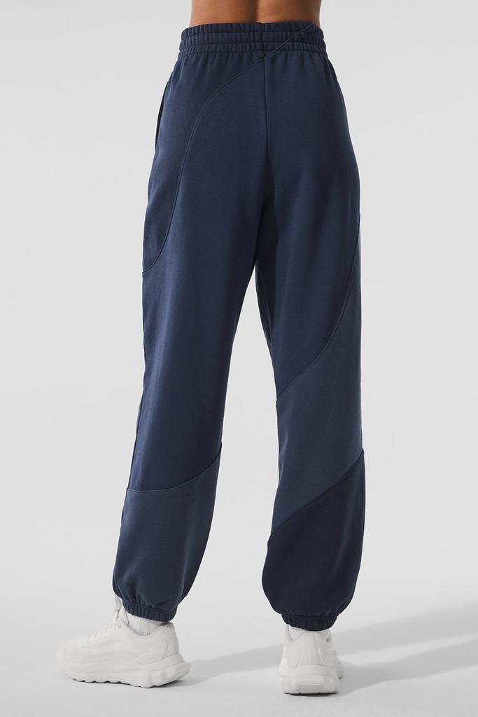 Alo Make Waves Sweatpant - Navy Tonal