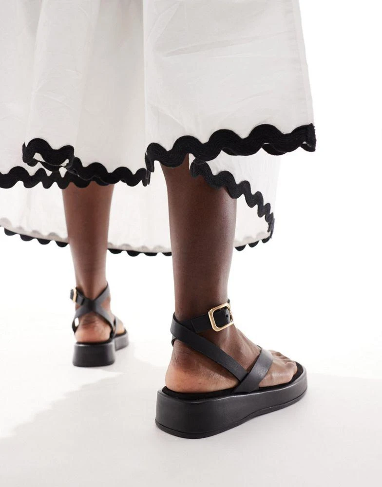 Mango Mango thong sandal in black 4