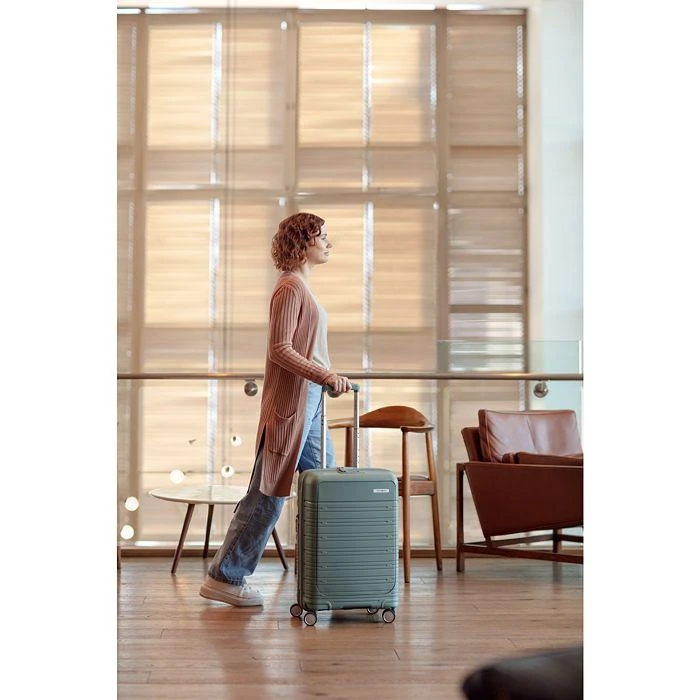 Samsonite Elevation™ Plus Carry On Spinner Suitcase 22 x 14 26
