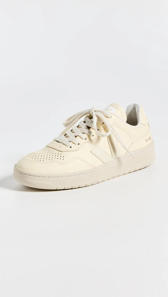 Veja V-90 Sneakers 1