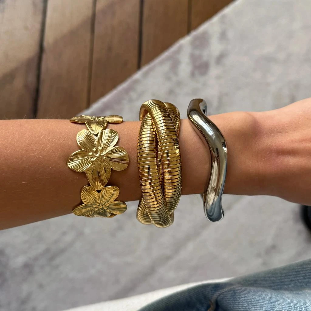 Too Romantic Jewelry Bracelet Isa 7