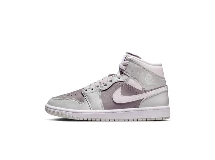 NIKE AIR JORDAN 1 MID 1
