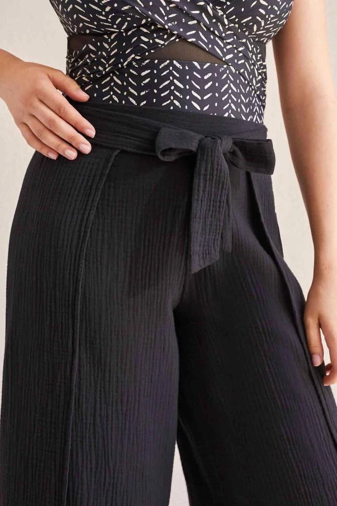 Tribal Tribal - Cover Up Capri Pants 4
