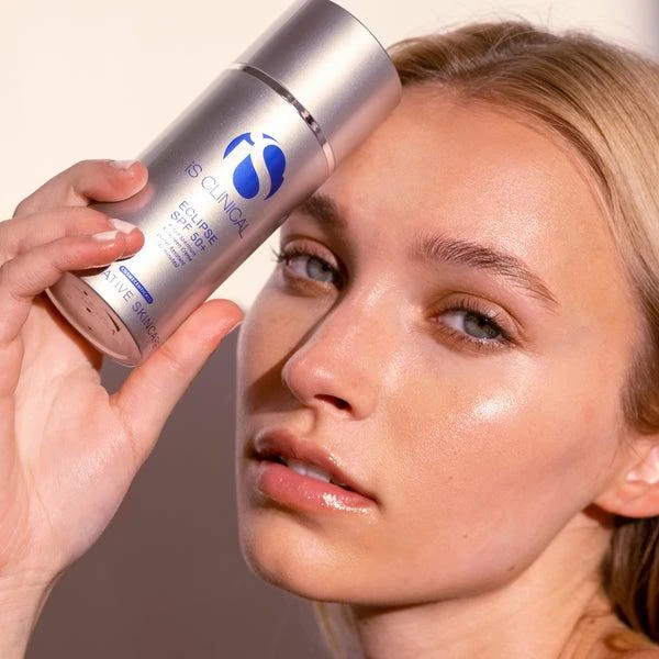 iS CLINICAL iS Clinical Eclipse SPF 50+ PerfecTint (3.5 oz.)- Beige 2