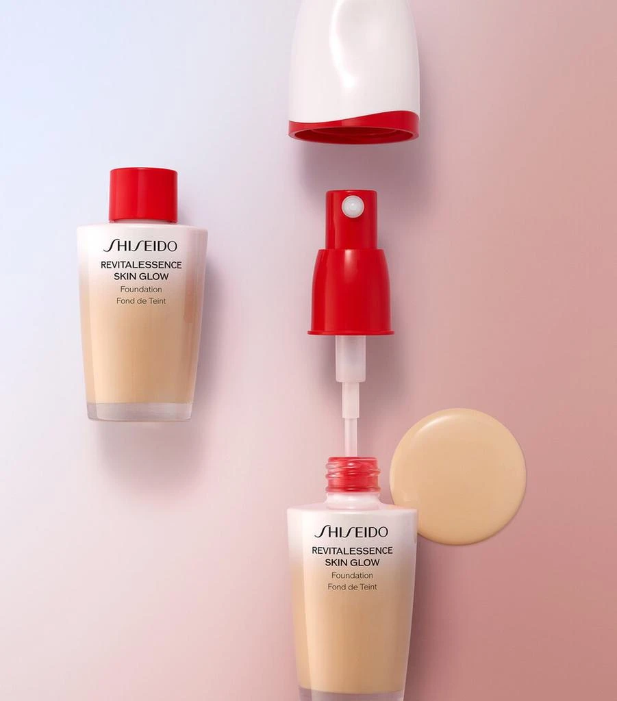 Shiseido Revitalessence Skin Glow Foundation SPF 30 5