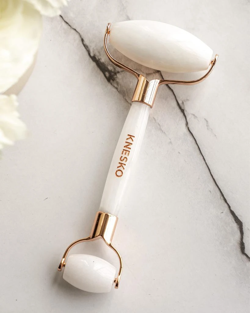 Knesko Skin Gemstone Roller 3