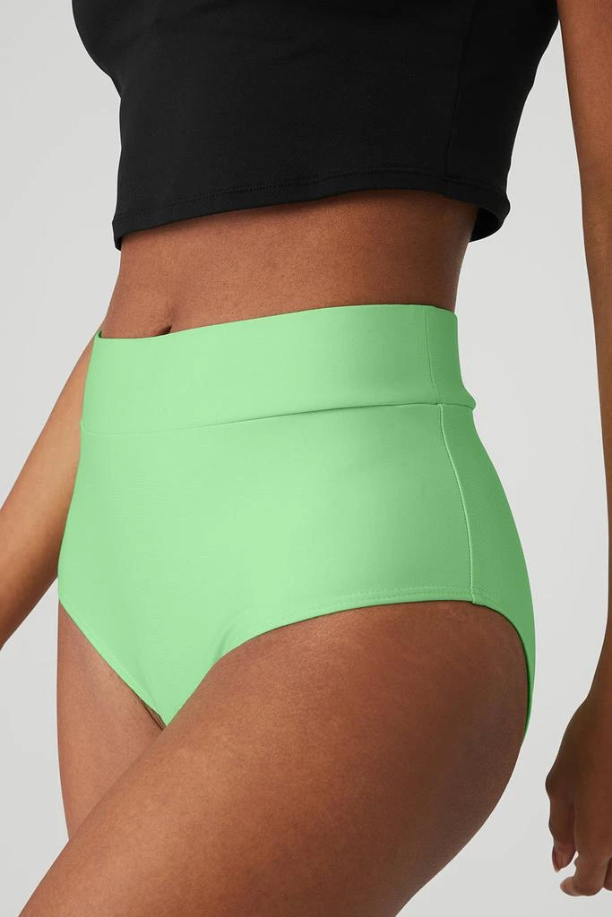 Alo Airlift Record-Breaker Boyshort - Ultramint 4
