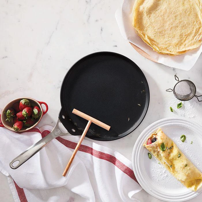 Le Creuset 11" Nonstick Crepe Pan 1