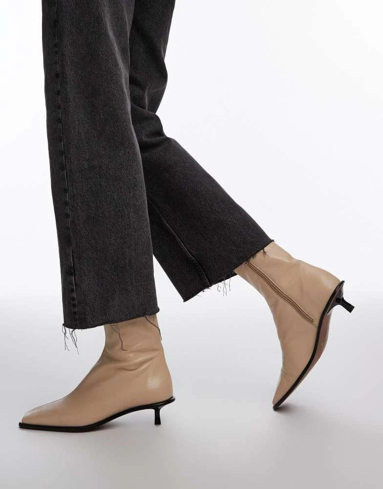 Topshop Topshop Noah premium leather heeled smart boot in off white 1