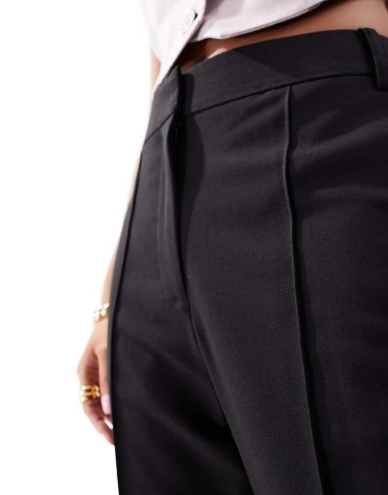 ASOS ASOS DESIGN Petite tailored seam detail slim straight ankle grazer trousers in black 2