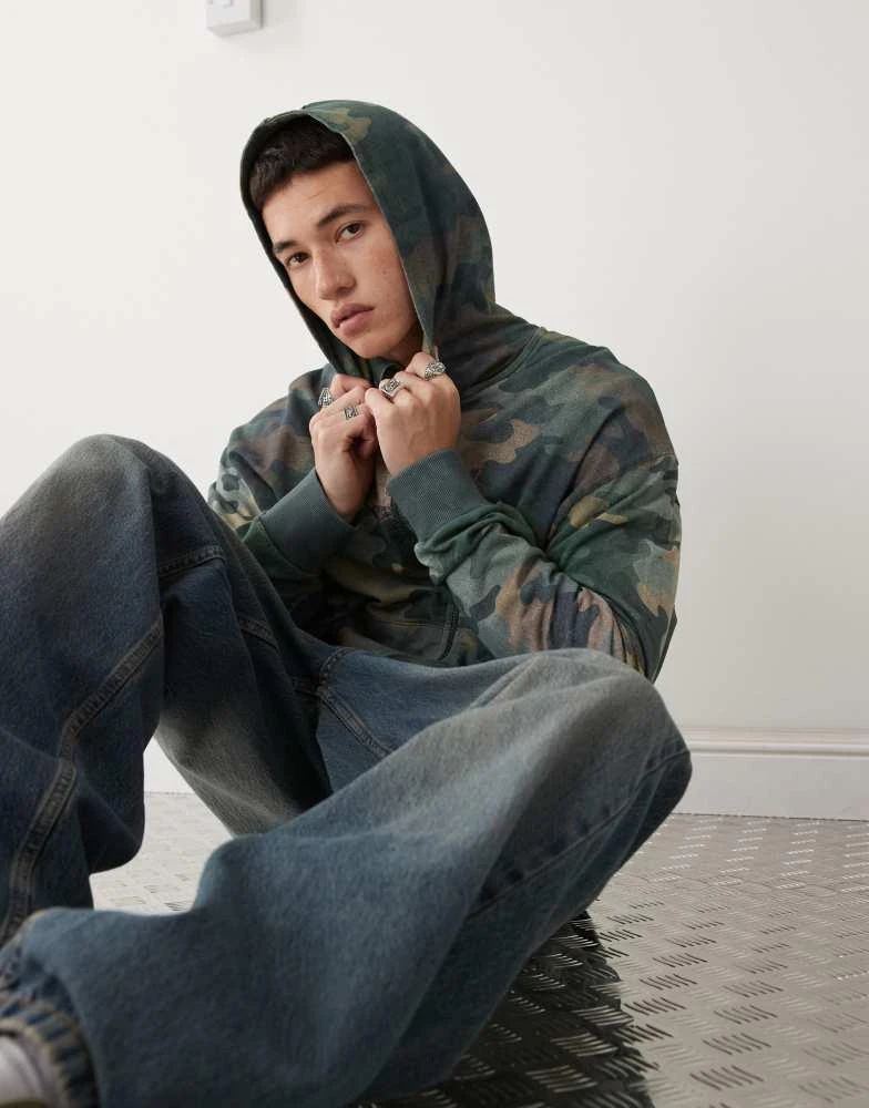 COLLUSION COLLUSION Boxy fit hoodie in camo with print in lightweight jersey 1